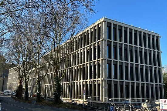 Das neue Stadthaus an der Westenmauer wird mit Bürgerforum und Stadtbücherei Kernstück des künftigen Bürgercampus der Stadt Ahlen sein.