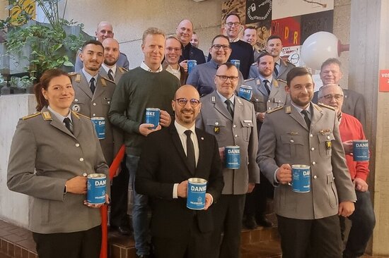 Mit vereinten Kräften rückten die Sammlerinnen und Sammler im Ahlener Stadtgebiet aus.