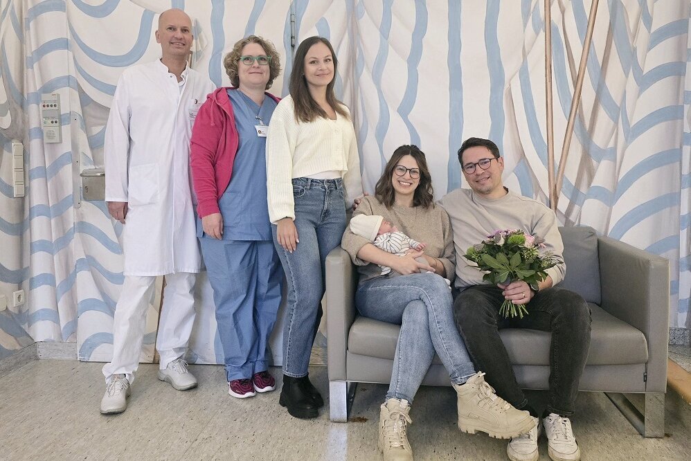 Premiere im St. Franziskus-Hospital: Erste Geburt im Hebammenkreißsaal 