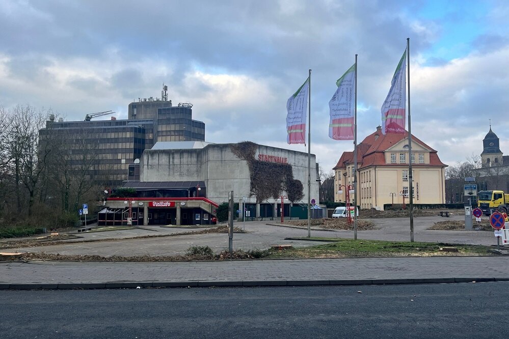 Parkplatz der Stadthalle schneller wieder freigegeben als gedacht