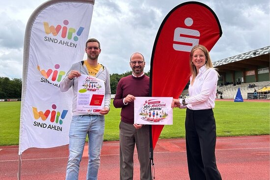 Auf den Jubiläumslauf freuen sich (v.l.) Marcel Fels, Matthias Harman und Eva-Maria Berenbrinker.
