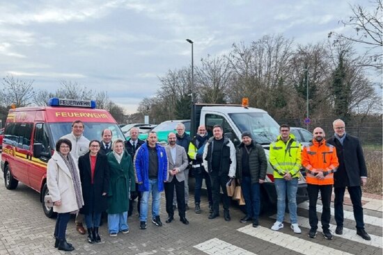 Kurz vor der Abfahrt aus Ahlen: Übergabe der Spendengüter an die Stadt Khotyn.