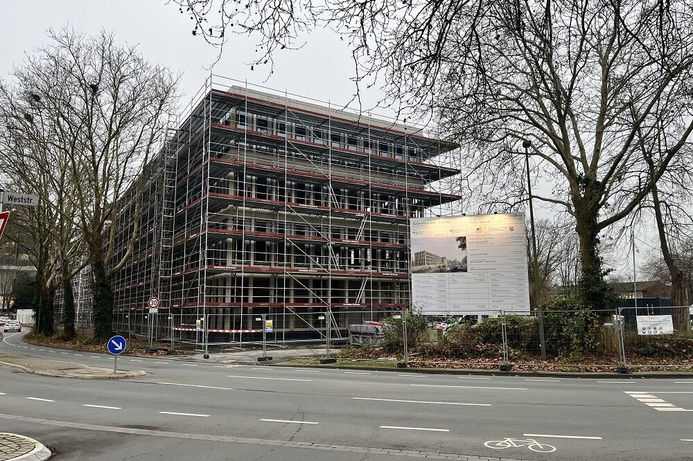 Nächster großer Meilenstein erreicht: Rohbauarbeiten des Stadthauses sind abgeschlossen