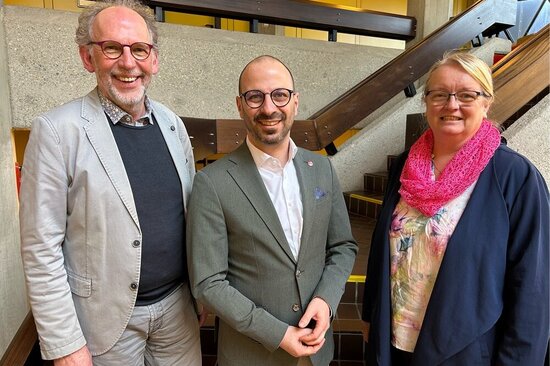 (v.l.) Heinrich Sinder, Matthias Harman und Sabine Holzkamp tauschten sich über die Zusammenarbeit von Caritas und Stadt Ahlen aus.