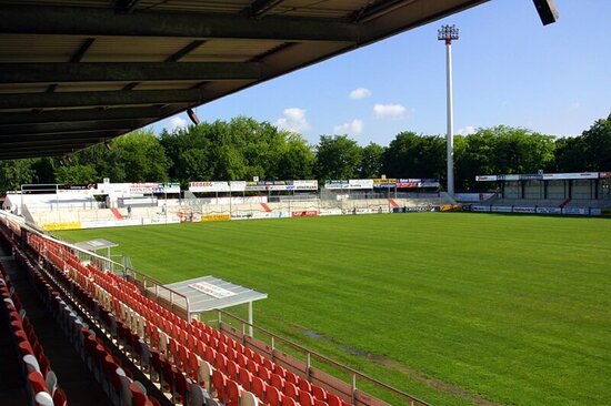 Das Finale um den Krombacher Kreispokal zwischen Rot-Weiß Ahlen und der Beckumer Spielvereinigung wird ohne Zuschauer ausgetragen.