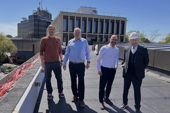 Baustellenrundgang im Stadthaus: (v.l.) Jan Hintemann, Thomas Köpp, Matthias Harman, Prof. Eckhard Gerber
