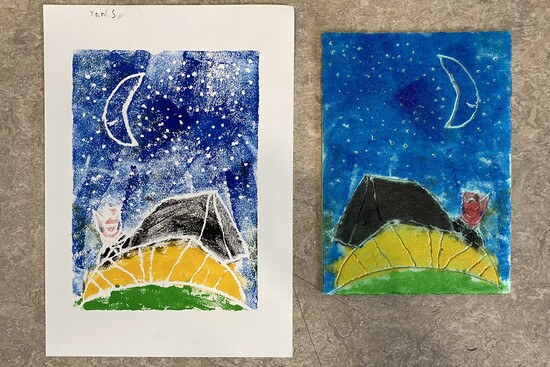 Künstlerin Andrea Lüdemann lädt dazu ein, eigene grafische Werke zu gestalten.