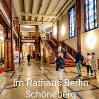 Foto: Innenansicht des Rathauses von Berlin Schöneberg